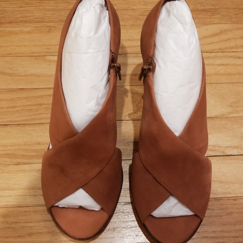 Bernardo Stack Heel Sandal